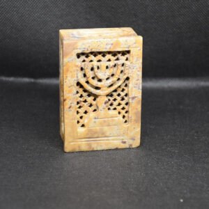 Caja de piedra “Holy Land” con Menorá