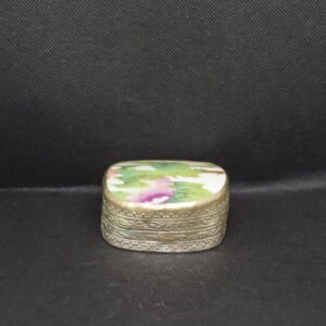 pill box, trinket box, porcelain lid, silvered brass, alpaca, vintage jewelry box, cuadrada